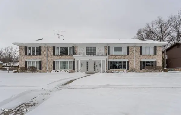 6562 Woodhall DR, Sylvania, OH 43560