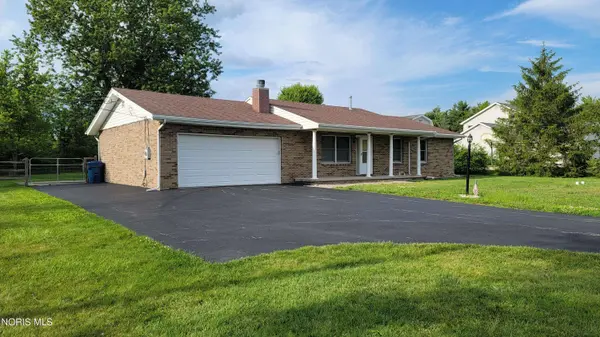 8340 Monclova RD, Monclova, OH 43542