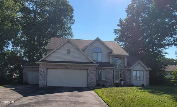 2327 Poplar CT, Sylvania, OH 43560
