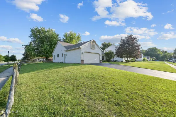 7743 Harvest Gold DR, Holland, OH 43528