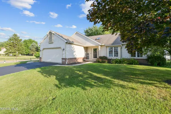 7743 Harvest Gold DR, Holland, OH 43528