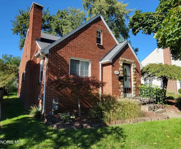 3827 Elmhurst RD, Toledo, OH 43613