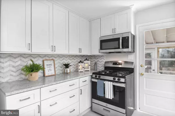 12 BRITTANY ST, Mantua, NJ 08051