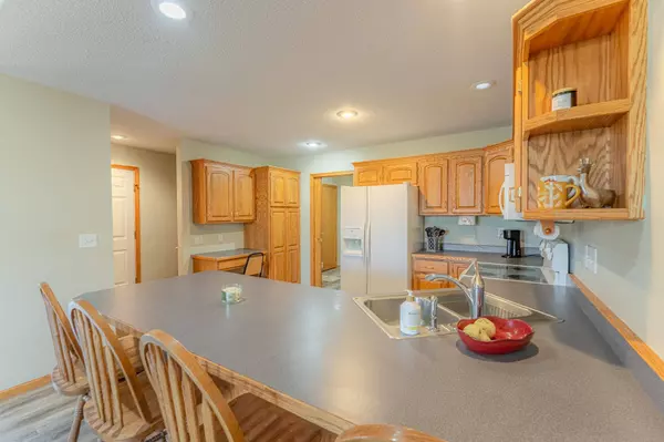 1677 Rodao DR, River Falls, WI 54022