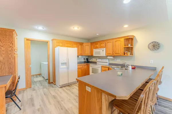 1677 Rodao DR, River Falls, WI 54022