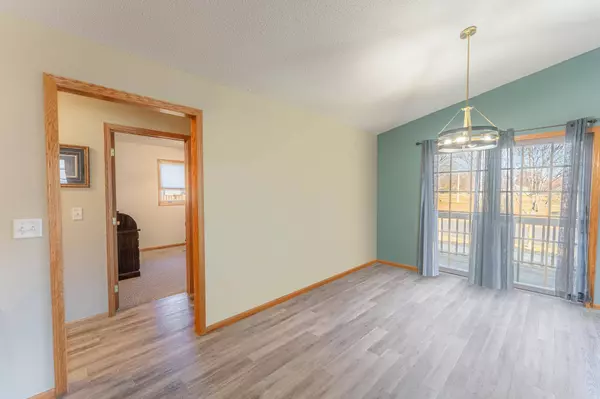 1677 Rodao DR, River Falls, WI 54022