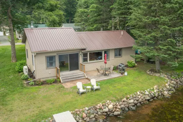 105 Elizabeth TRL, Balsam Lake, WI 54810