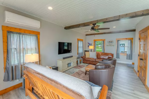 105 Elizabeth TRL, Balsam Lake, WI 54810