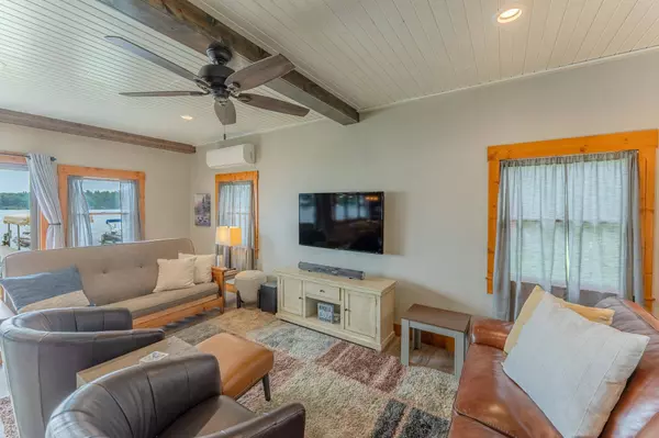 105 Elizabeth TRL, Balsam Lake, WI 54810