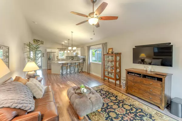 2031 Reuss Pkwy, Saint Croix Falls, WI 54024