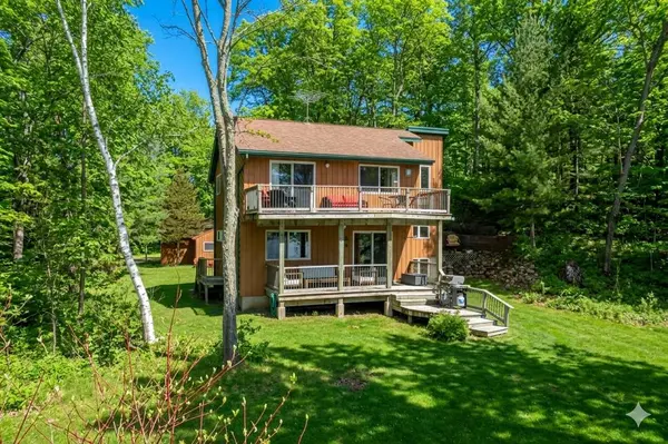 2225 Sunnyside LN, Luck, WI 54853