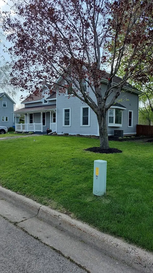 1004 W Marion ST, Lake City, MN 55041