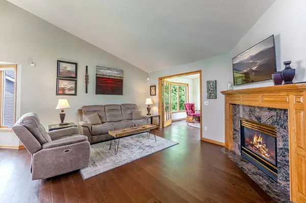 3022 Highpointe Curve, Saint Paul, MN 55113