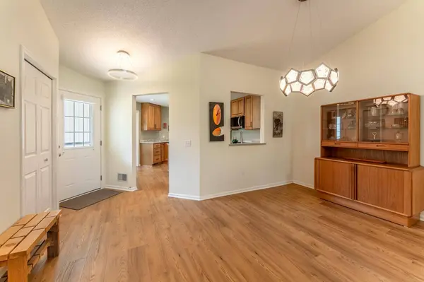 737 Markgrafs Lake Draw, Saint Paul, MN 55129