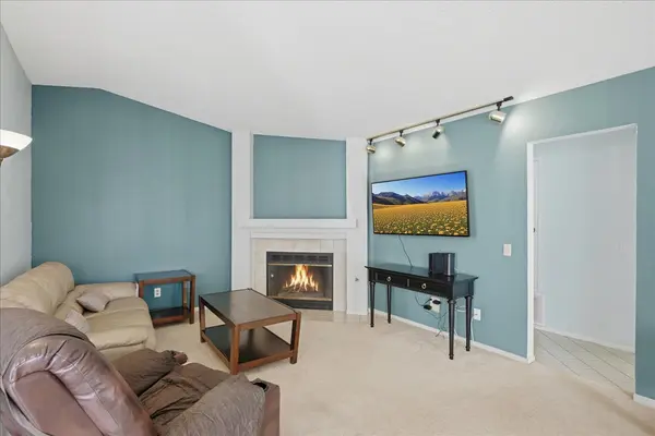3050 Del Flora Dr, Hemet, CA 92545-1545