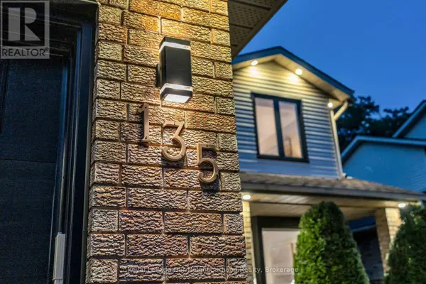 135 KANATA CRESCENT, London South (south N), ON N6J4S1
