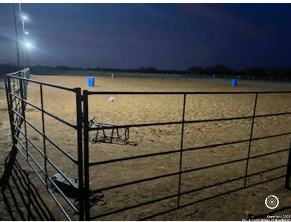 1978 CR 332, Charlotte, TX 78011