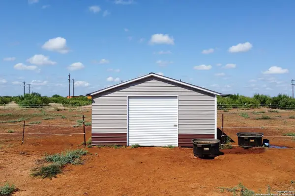 1978 CR 332, Charlotte, TX 78011