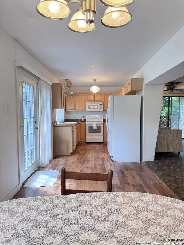 323 Scenic Loop, Canyon Lake, TX 78133