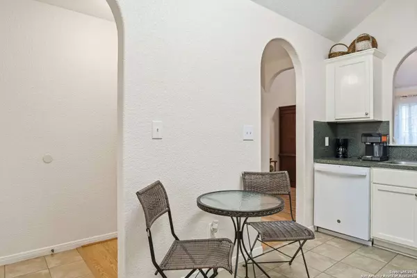 1150 Green Hill, Canyon Lake, TX 78133