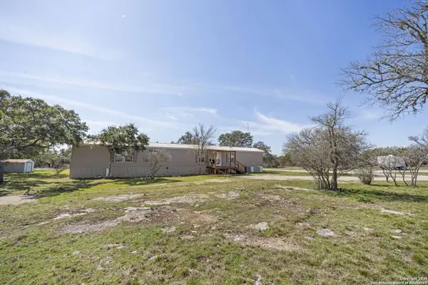 820 Forest View, Blanco, TX 78606
