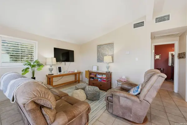 2681 Lakeview Dr, Canyon Lake, TX 78133