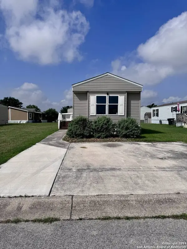 244 Cactus Wren Loop, New Braunfels, TX 78130-2575