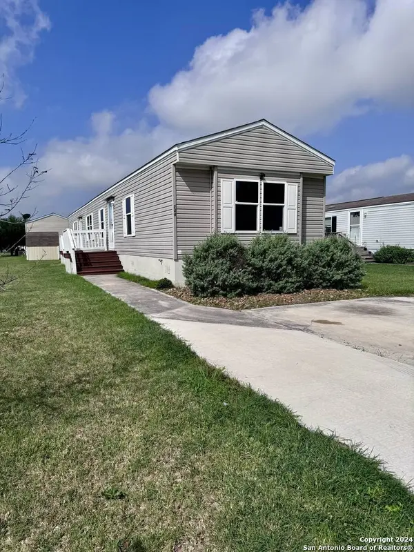 244 Cactus Wren Loop, New Braunfels, TX 78130-2575