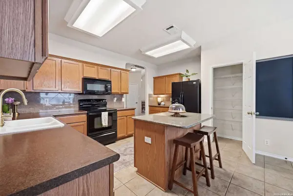 769 San Mateo, New Braunfels, TX 78132