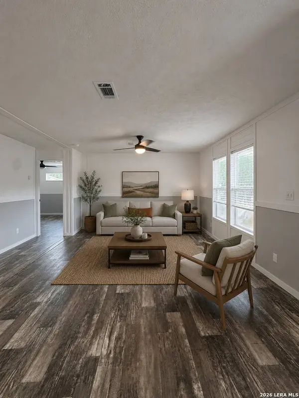 6413 Chimney Rock, Canyon Lake, TX 78133