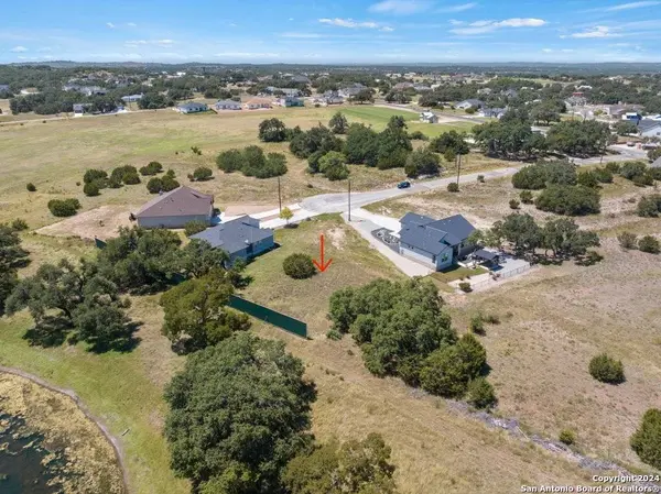 113 manuel herrera, Blanco, TX 78606