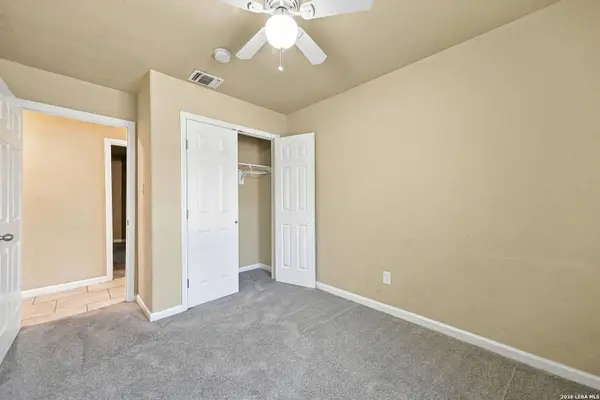 2058 BLUERIDGE DR, Canyon Lake, TX 78133