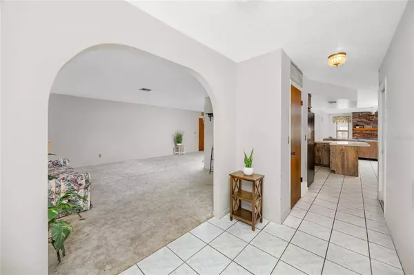 2150 55TH ST N, St Petersburg, FL 33710