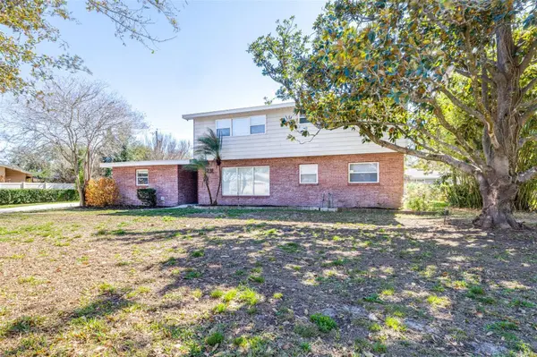 1231 GREENVIEW DR, Lakeland, FL 33805