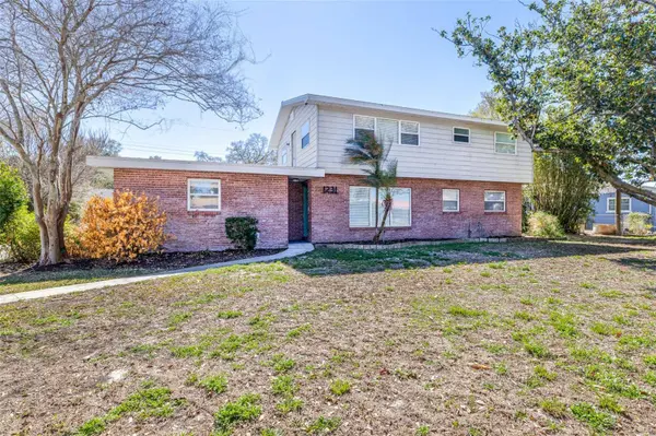 1231 GREENVIEW DR, Lakeland, FL 33805