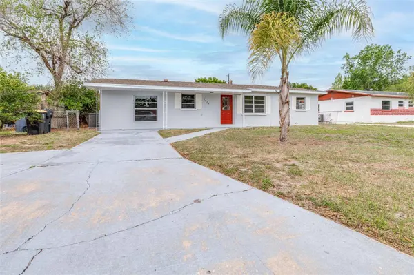 2524 KIWANIS AVE, Lakeland, FL 33801