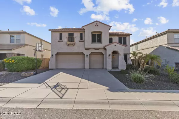 5123 W SADDLEHORN Road, Phoenix, AZ 85083