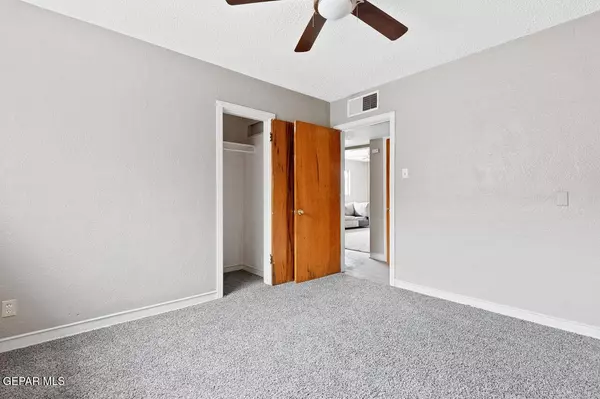 2413 COPPER AVE, El Paso, TX 79930