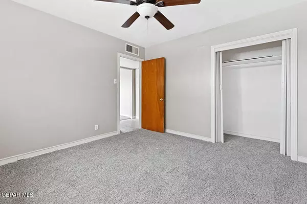 2413 COPPER AVE, El Paso, TX 79930