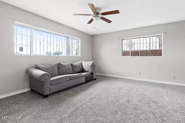 2413 COPPER AVE, El Paso, TX 79930