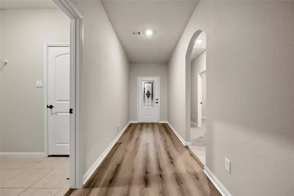 8957 Oval Glass ST, Conroe, TX 77304