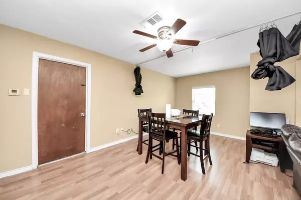 5423 Lillian ST, Baytown, TX 77521