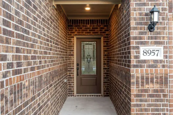 8957 Oval Glass ST, Conroe, TX 77304