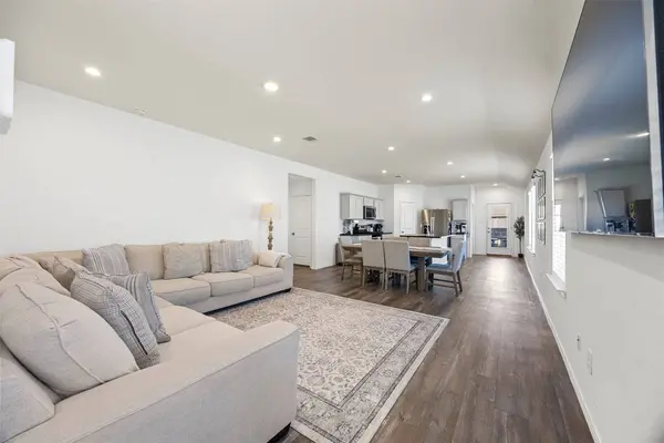 5455 Desert Glen Dr, Spring, TX 77373