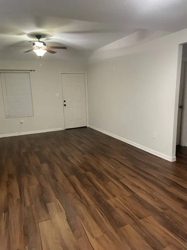 12 County Road 3541, Cleveland, TX 77327
