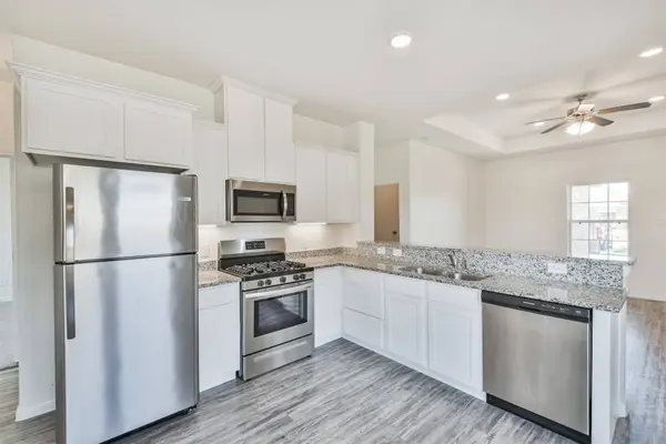31 Road 5102B, Cleveland, TX 77327