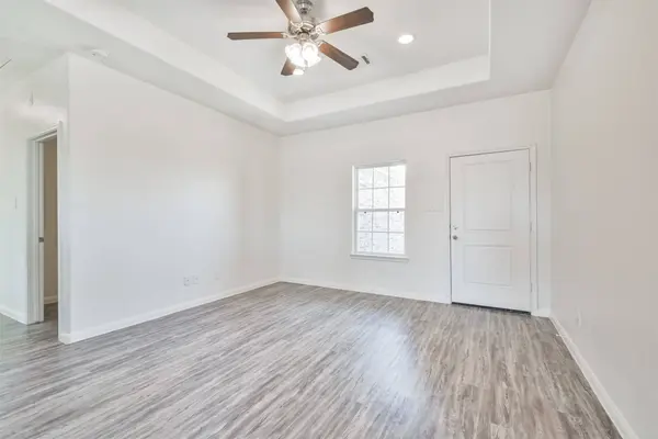 31 Road 5102B, Cleveland, TX 77327