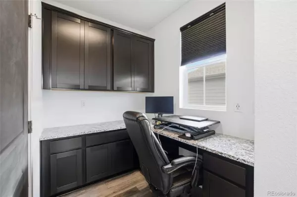 1053 High Point TRL, Elizabeth, CO 80107