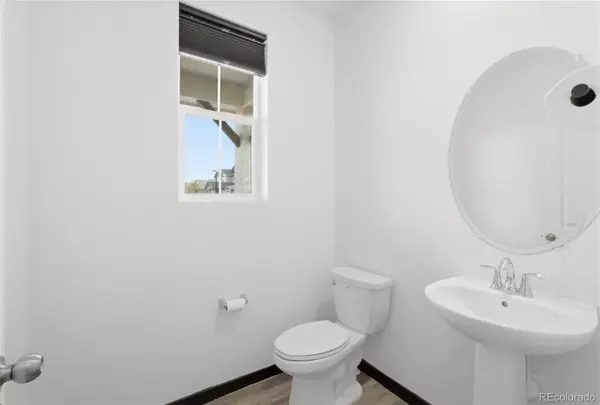 1053 High Point TRL, Elizabeth, CO 80107