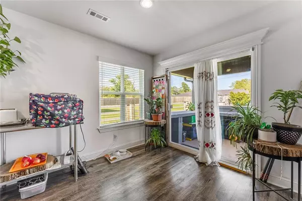 1709 S 11th Pl, Rogers, AR 72756